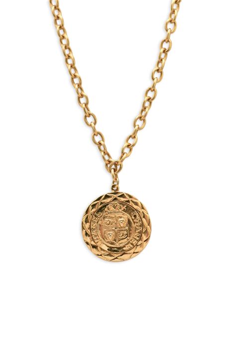 chanel vintage hammered medallion pendant necklace